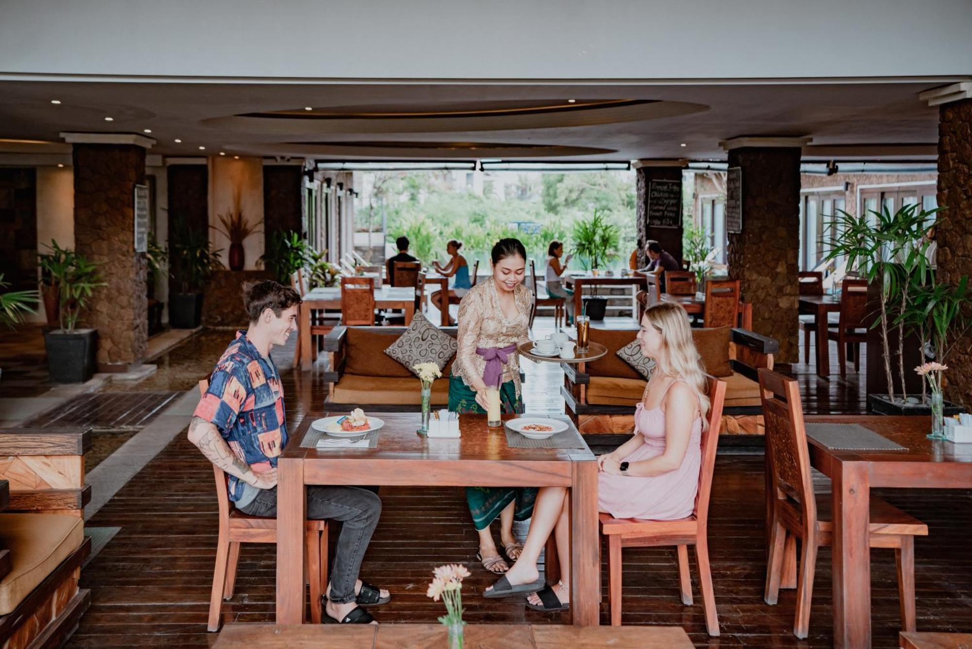 The Kirana Canggu Hotel Esterno foto